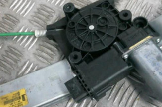 Leve vitre electrique avant gauche OPEL CORSA D