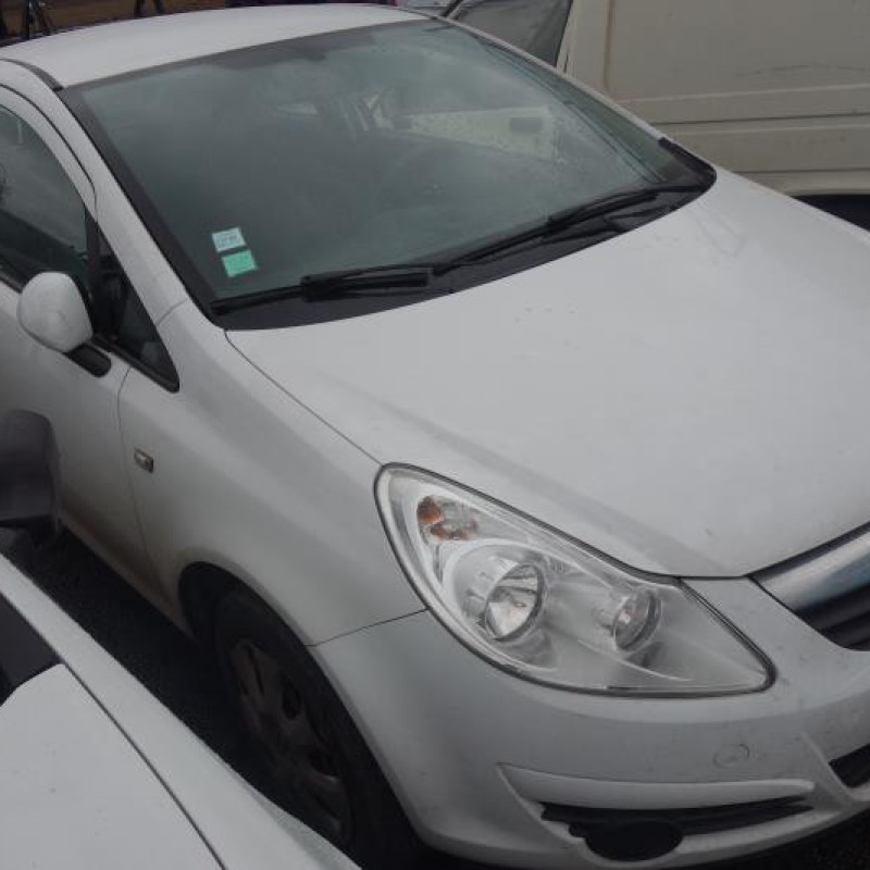 Leve vitre electrique avant gauche OPEL CORSA D Photo n°4