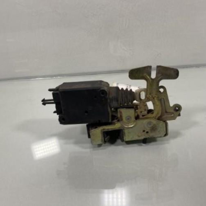 Serrure arriere droit CITROEN SAXO Photo n°3