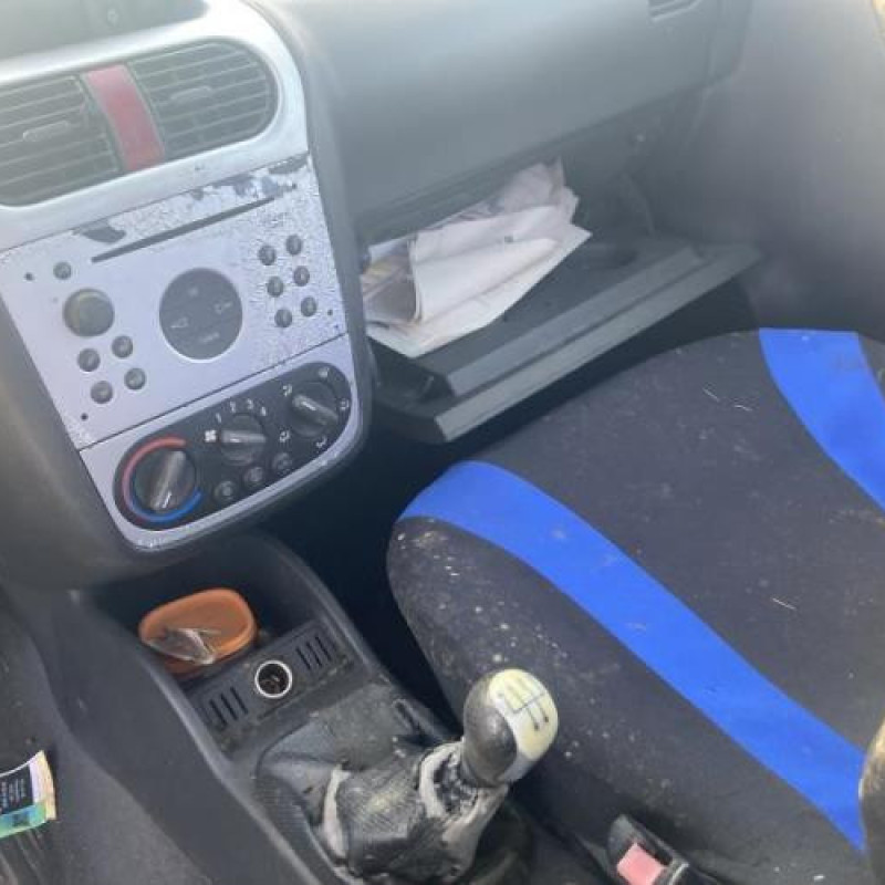 Compresseur clim OPEL CORSA C Photo n°8