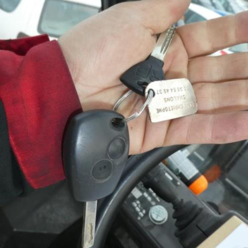 Amortisseur avant gauche RENAULT KANGOO 2 Photo n°10