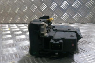 Serrure avant droit RENAULT LAGUNA 1