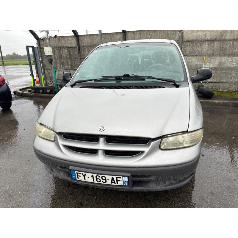 CHRYSLER VOYAGER 3 2.4i - 16V Photo n°3