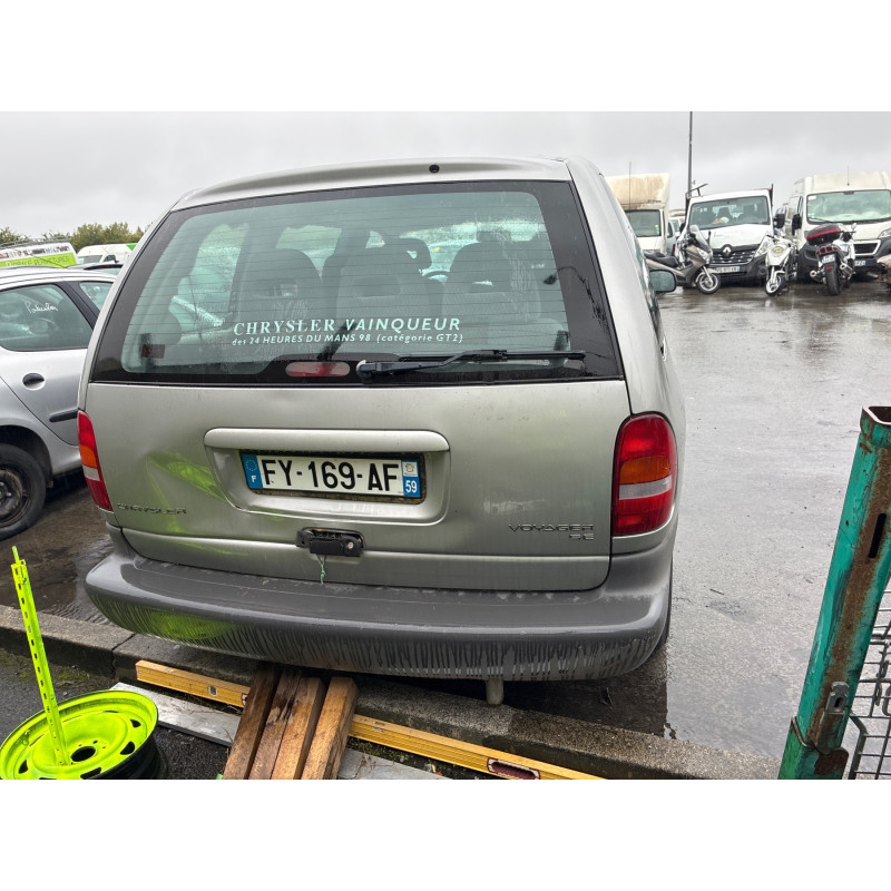 CHRYSLER VOYAGER 3 2.4i - 16V Photo n°7
