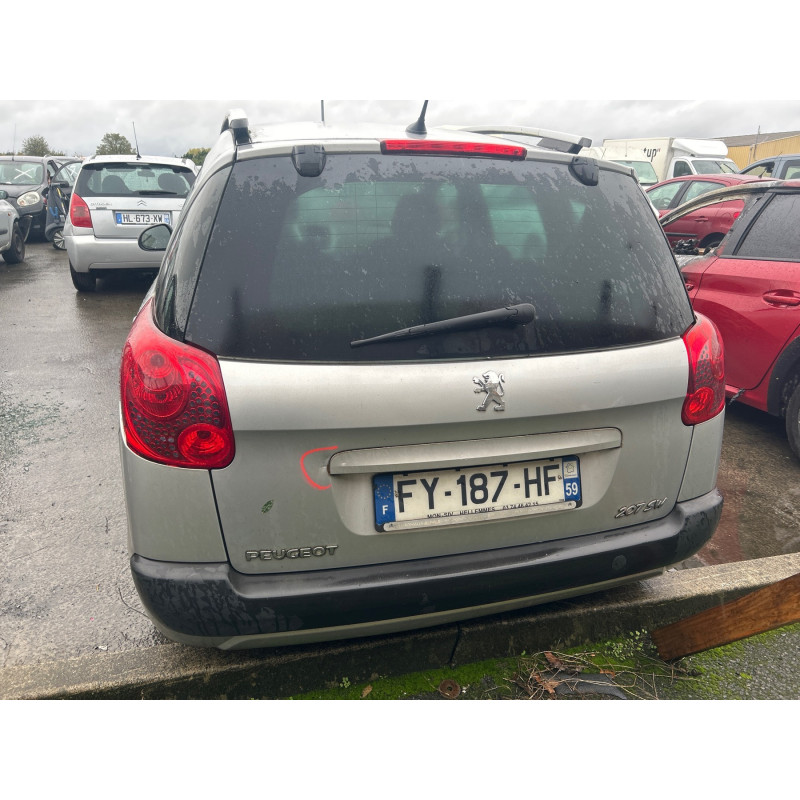 PEUGEOT 207 PHASE 1 BREAK 1.6 HDI - 16V TURBO Photo n°13