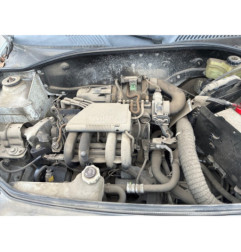RENAULT CLIO 2 PHASE 1 1.2i - 8V