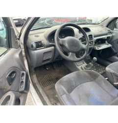 RENAULT CLIO 2 PHASE 1 1.2i - 8V