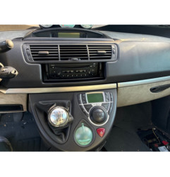 PEUGEOT 807 2.2 HDI - 16V TURBO