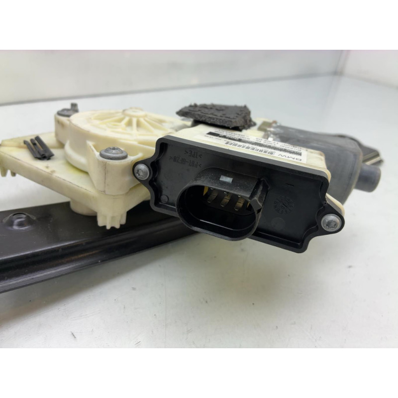 Leve vitre electrique arriere droit BMW X3 E83 Photo n°4