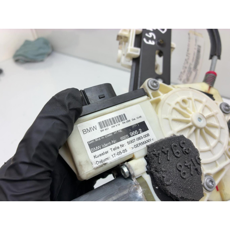 Leve vitre electrique arriere droit BMW X3 E83 Photo n°5