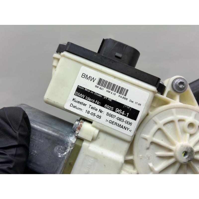 Leve vitre electrique avant droit BMW X3 E83 Photo n°5