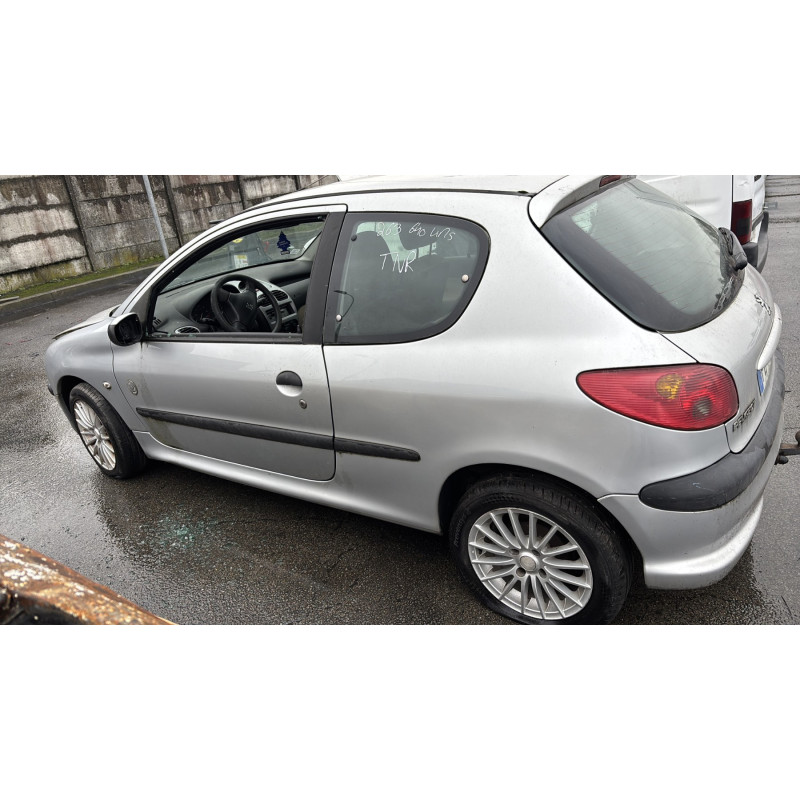 Bloc ABS (freins anti-blocage) PEUGEOT 206 Photo n°11