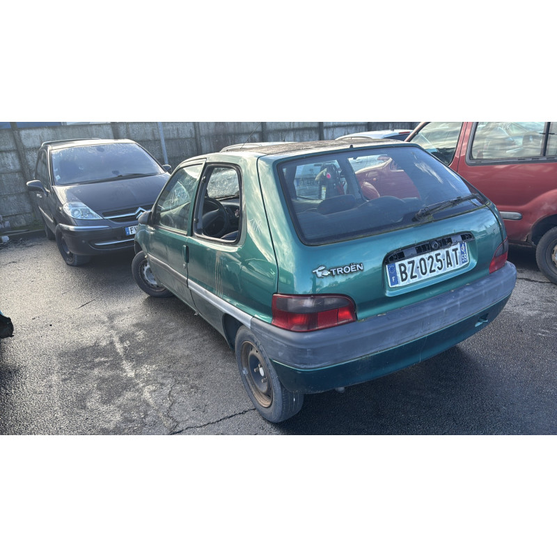 Bouton de warning CITROEN SAXO Photo n°11
