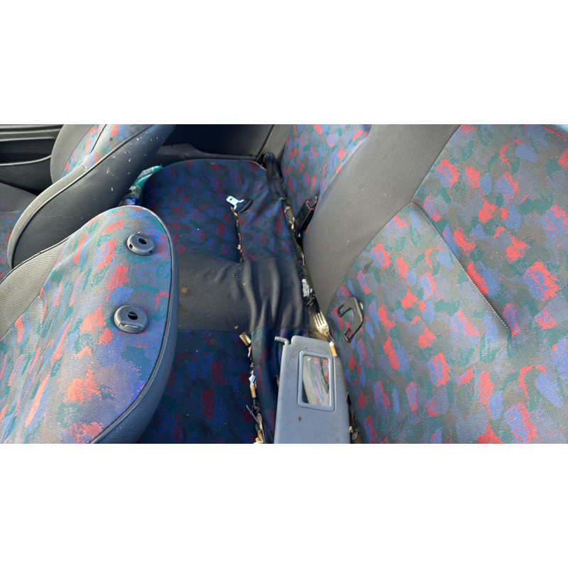 Bouton de warning CITROEN SAXO Photo n°18