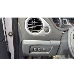 Interrupteur de leve vitre avant gauche RENAULT CLIO 3