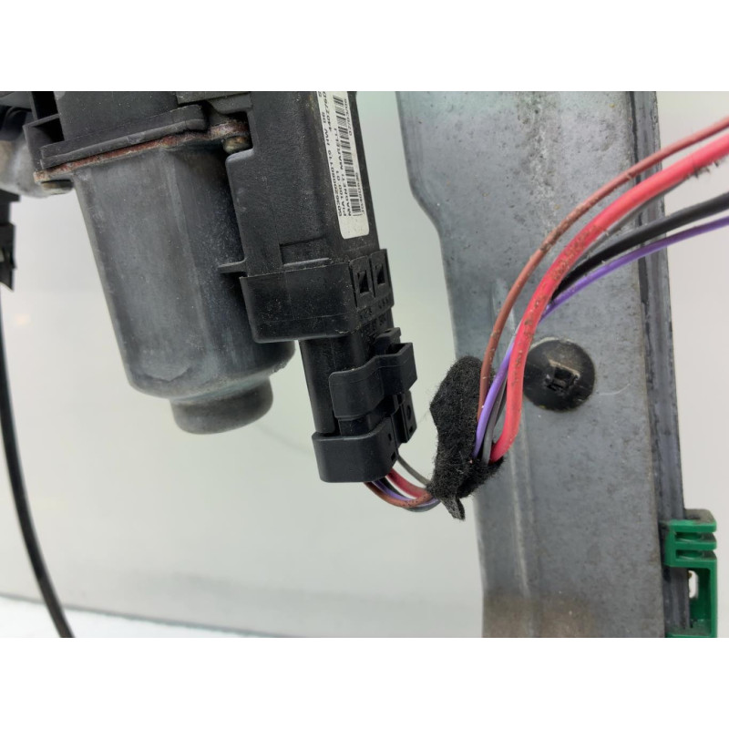 Leve vitre electrique avant gauche RENAULT CLIO 3 Photo n°5