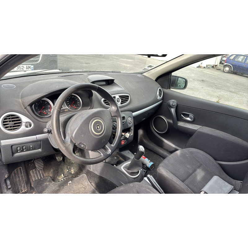 Leve vitre electrique avant gauche RENAULT CLIO 3 Photo n°20
