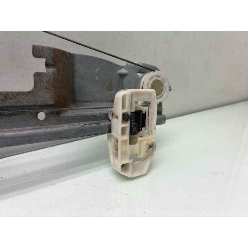 Leve vitre electrique arriere gauche RENAULT SCENIC 2 Photo n°2