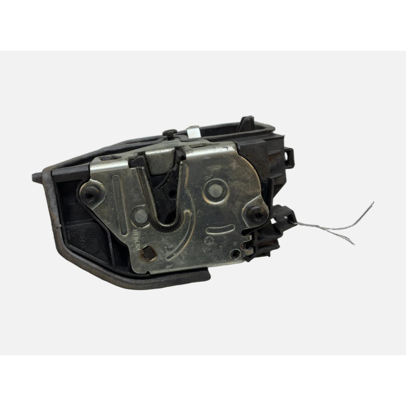 Serrure avant gauche BMW X3 E83 Photo n°4