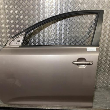 Porte avant gauche KIA CEE-D 1 SPORT WAGON Photo n°1