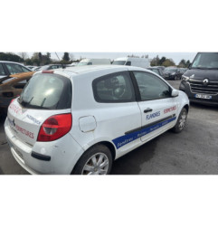 Vitre avant gauche RENAULT CLIO 3