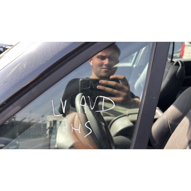 Vitre arriere droit RENAULT SCENIC 2 Photo n°15