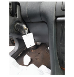 Vitre avant gauche AUDI A6 2
