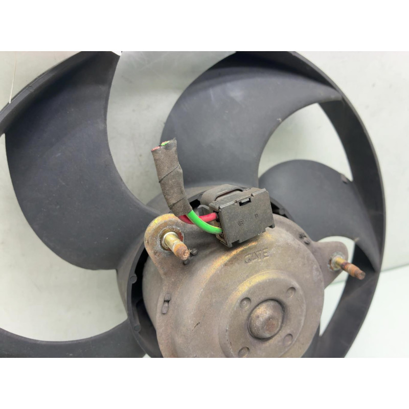 Moto ventilateur radiateur PEUGEOT 106 Photo n°4