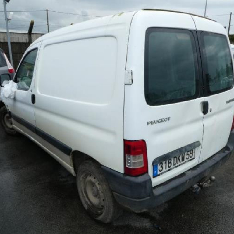 Pare choc arriere PEUGEOT PARTNER 1 Photo n°11