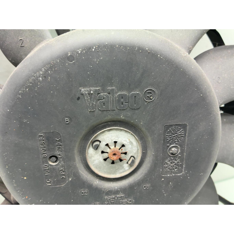 Moto ventilateur radiateur AUDI A4 2 Photo n°3