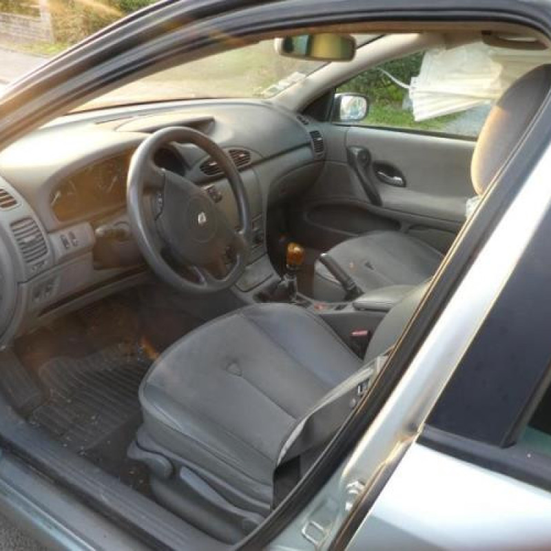 Compresseur clim RENAULT LAGUNA 2 Photo n°7