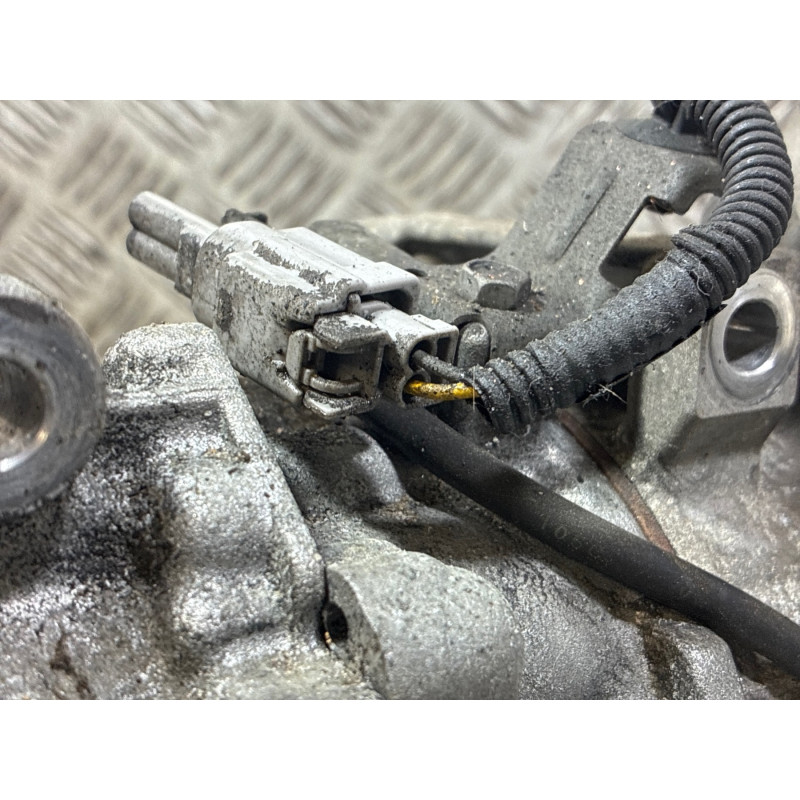 Compresseur clim RENAULT SCENIC 3 Photo n°2