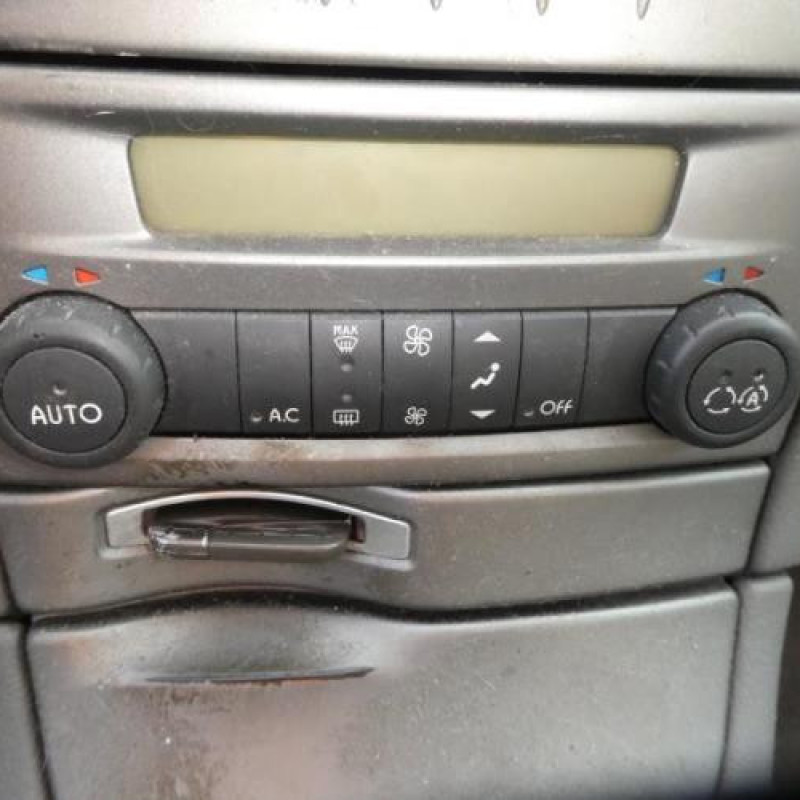 Compresseur clim RENAULT LAGUNA 2 Photo n°9