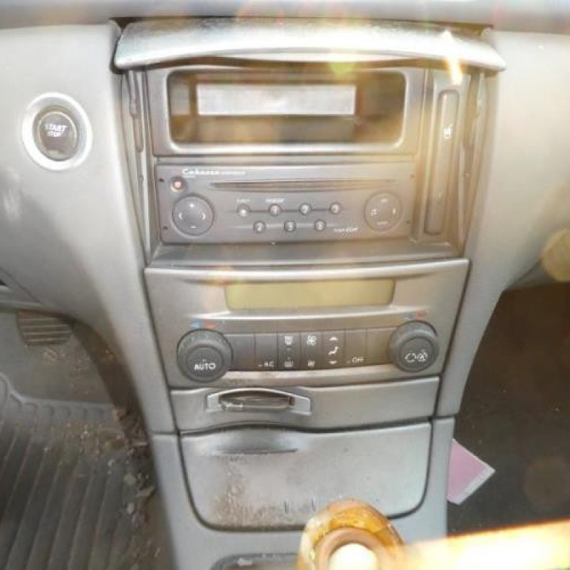 Compresseur clim RENAULT LAGUNA 2 Photo n°10