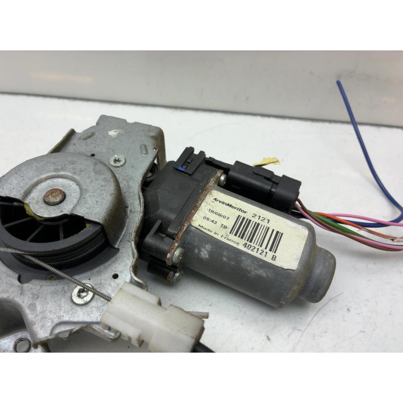 Leve vitre electrique avant gauche NISSAN PATHFINDER 2 Photo n°7