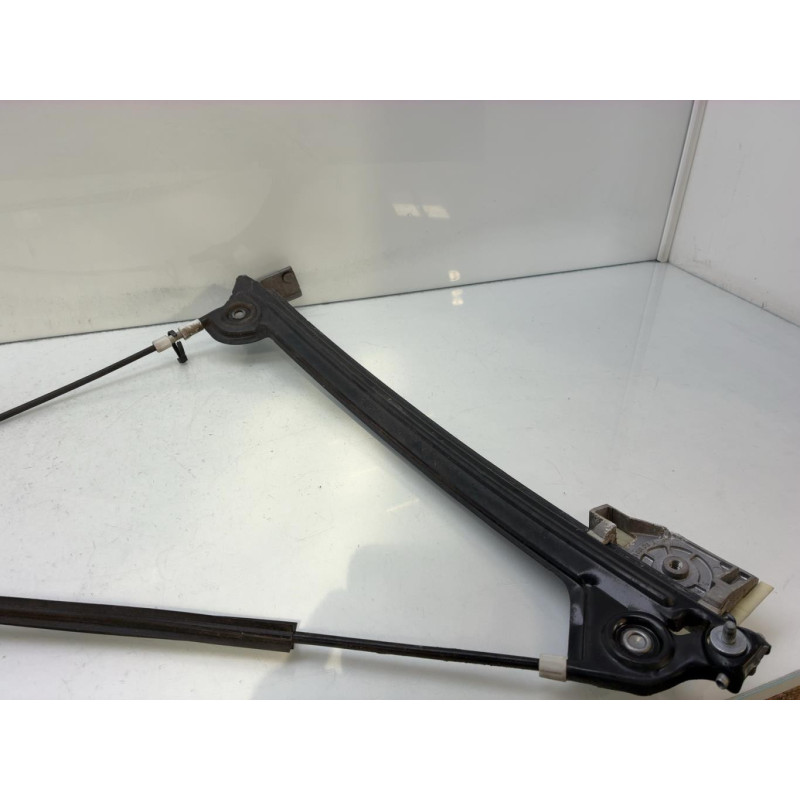 Leve vitre electrique avant gauche BMW SERIE 1 E81 Photo n°4