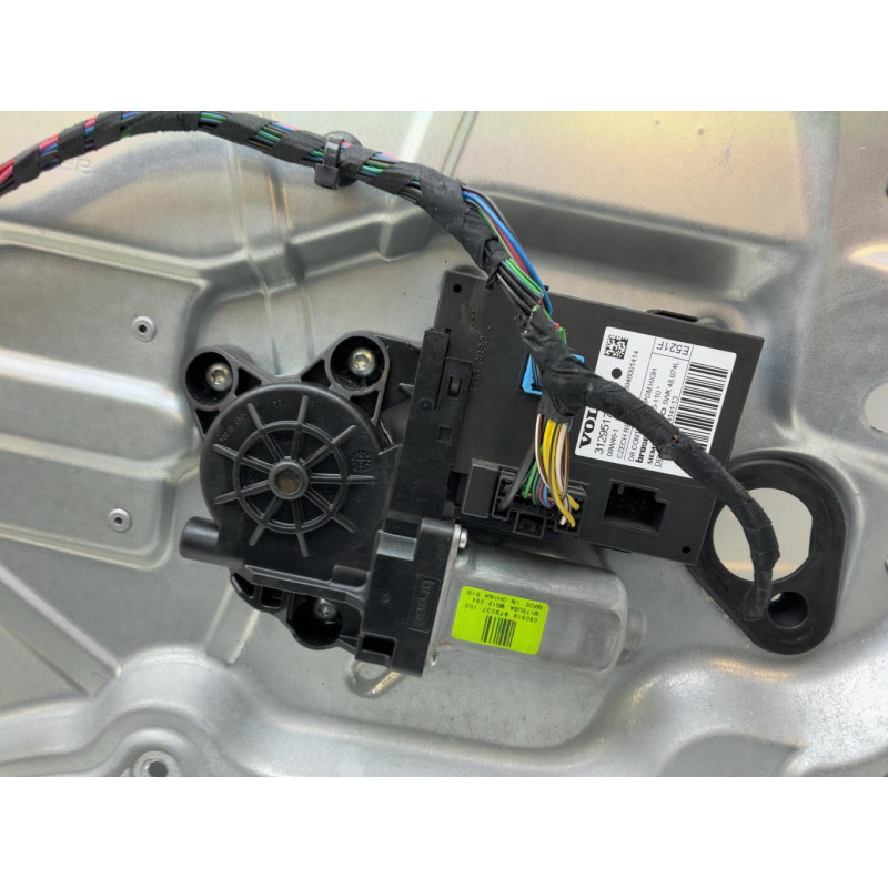 Leve vitre electrique avant droit VOLVO C 30 Photo n°3