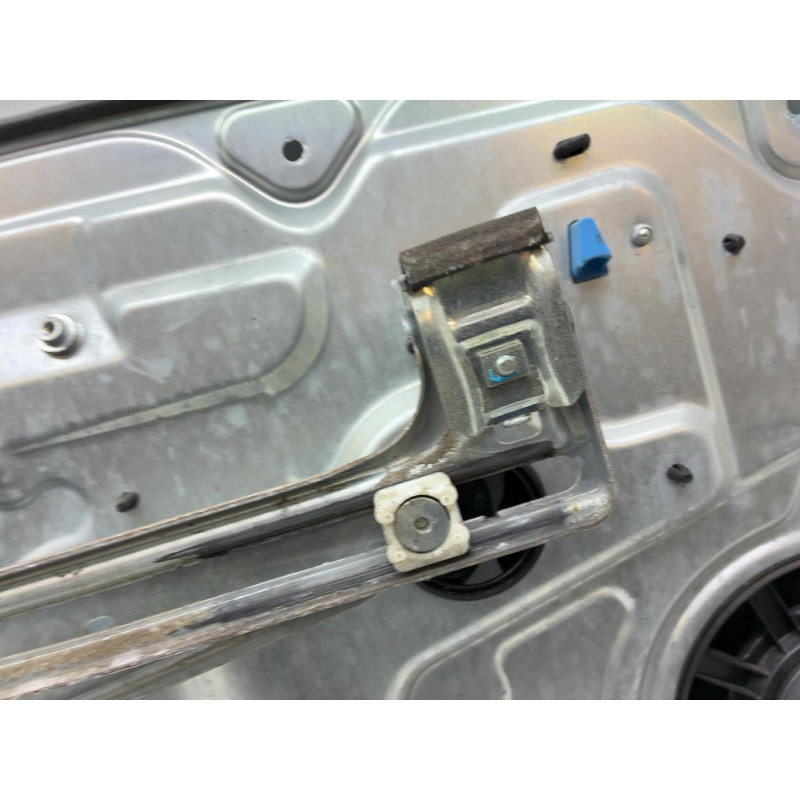 Leve vitre electrique avant droit VOLVO C 30 Photo n°7