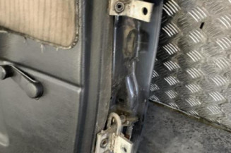 Porte arriere gauche AUDI 80 3