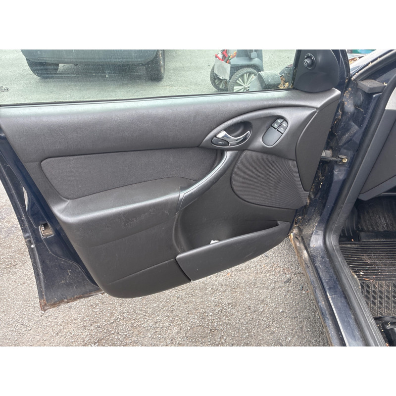 Leve vitre electrique avant gauche FORD FOCUS 1 Photo n°18