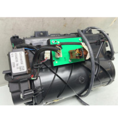 Ecran GPS PEUGEOT 3008 1