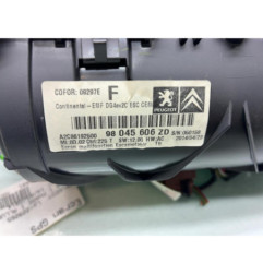 Ecran GPS PEUGEOT 3008 1