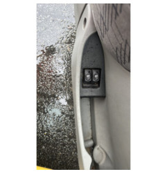 Poignee porte avant gauche RENAULT KANGOO 1