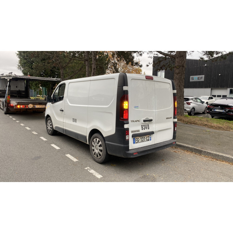 RENAULT TRAFIC 3 COURT PHASE 1 1.6 DCI - 16V TURBO Photo n°4