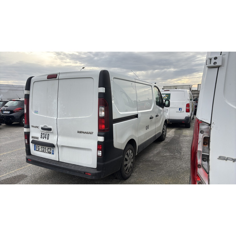 RENAULT TRAFIC 3 COURT PHASE 1 1.6 DCI - 16V TURBO Photo n°14