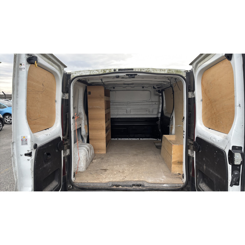 RENAULT TRAFIC 3 COURT PHASE 1 1.6 DCI - 16V TURBO Photo n°25