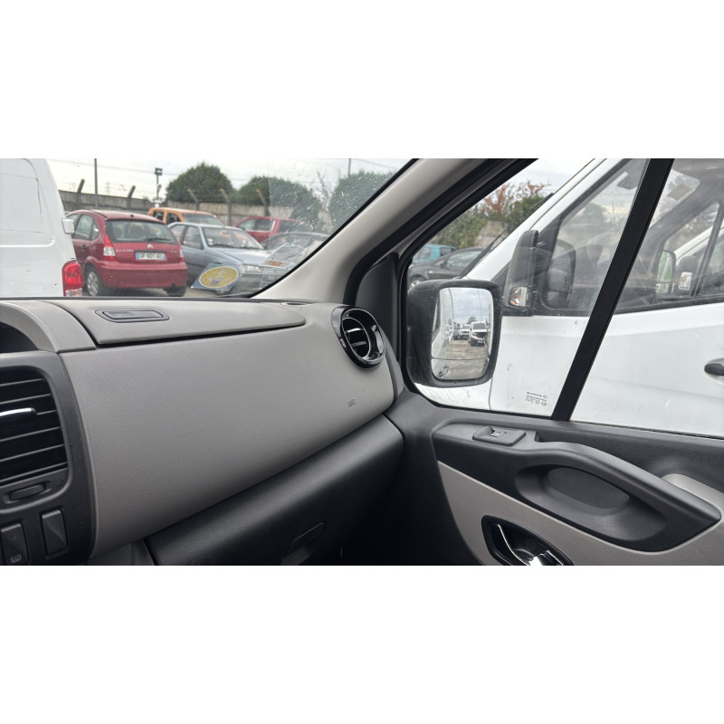 RENAULT TRAFIC 3 COURT PHASE 1 1.6 DCI - 16V TURBO Photo n°28