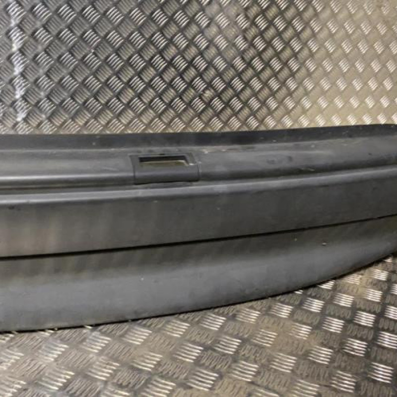 Pare choc arriere OPEL ASTRA F Photo n°3