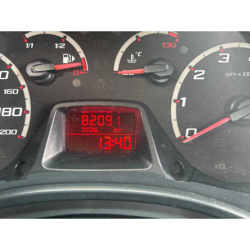 FORD KA 2 PHASE 2 1.2i - 8V Photo n°12