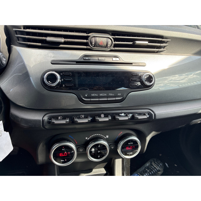ALFA ROMEO GIULIETTA 2 PHASE 1 1.6 JTD - 16V TURBO MULTIJET Photo n°1